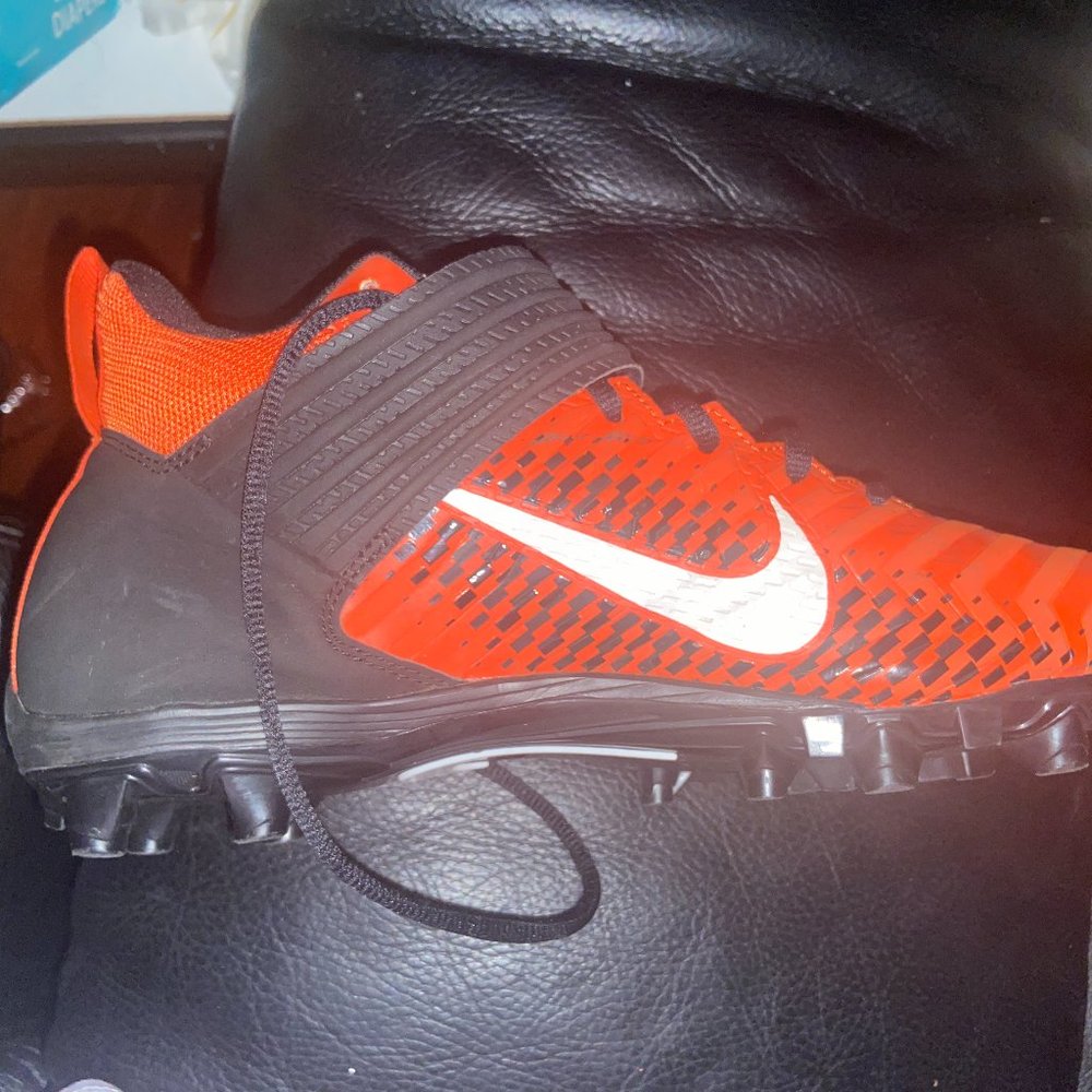 Men's Size 10 - Nike Alpha Menace Pro 2 Red Black Football Cleats